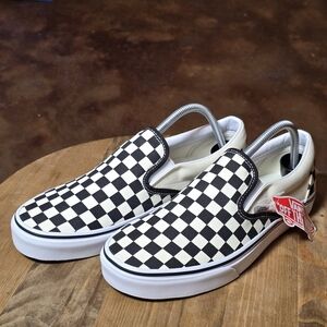 VANS Classic Black/White Checkerboard Slip-On Sneakers NWT Men’s 9